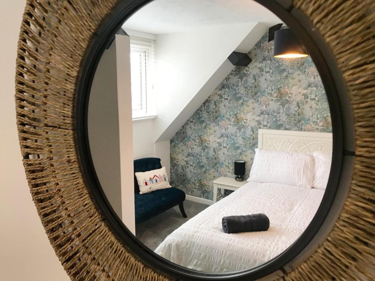 The Beach Hut - 1 Bedroom Apartment Near The Beach Bournemouth Zewnętrze zdjęcie